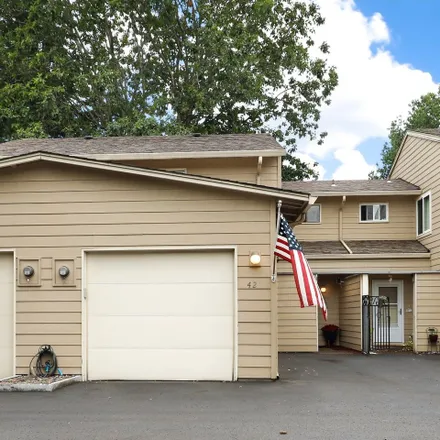 Buy this 2 bed condo on 8613 Northeast Mason Drive in Vancouver, WA 98662