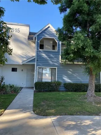 Rent this 3 bed townhouse on 615 East Lugonia Avenue in Redlands, CA 92374