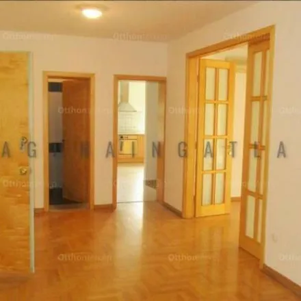 Image 8 - Budapest, Adam Clark Square, 1013, Hungary - Apartment for rent