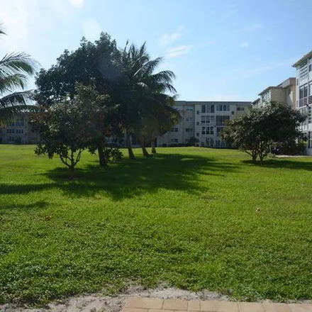 Image 2 - 262 26th Avenue Northeast, Boynton Beach, FL 33435, USA - Apartment for rent