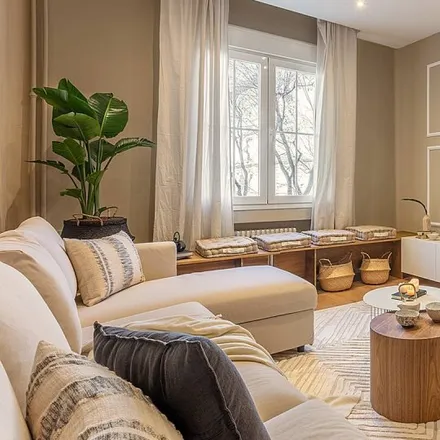 Rent this 3 bed apartment on Calle de Núñez de Balboa in 85, 28006 Madrid