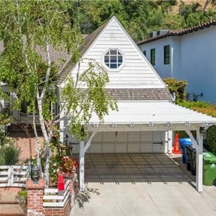 Rent this 2 bed house on 1542 North Beverly Drive in Beverly Hills, CA 90210