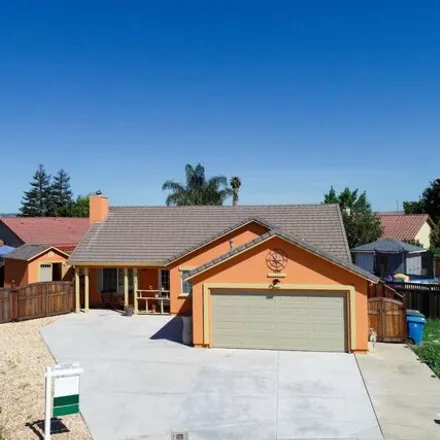 Buy this 3 bed house on 1220 Kimberly Court in Hollister, CA 95024