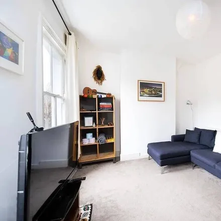 Image 6 - London, SE14 5EE, United Kingdom - Apartment for rent