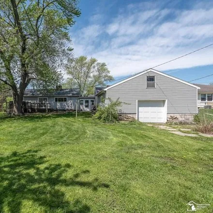 Image 2 - 1932 North Monroe Street, Frenchtown Charter Township, MI 48162, USA - House for sale