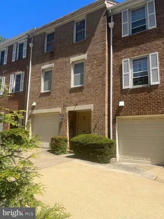 Rent this 3 bed condo on 1424 12th Street North in Arlington, VA 22209