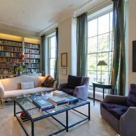 Image 6 - 1-33 York Terrace West, London, NW1 4QG, United Kingdom - Apartment for sale