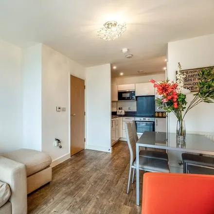 Image 5 - London, E16 2FR, United Kingdom - Apartment for rent