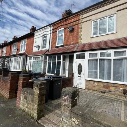 Rent this 3 bed townhouse on 186 Grange Road in Kings Heath, B14 7RS