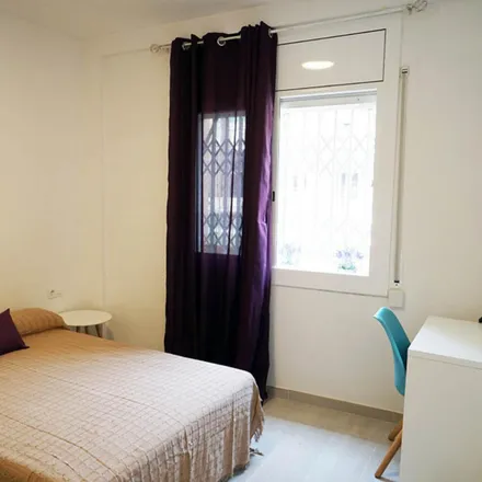 Rent this 4 bed room on Carrer de Còrsega in 491, 08037 Barcelona