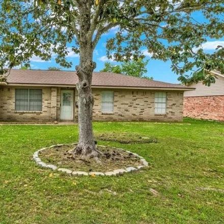 Buy this 3 bed house on 380 Moore Drive in Vidor, TX 77662