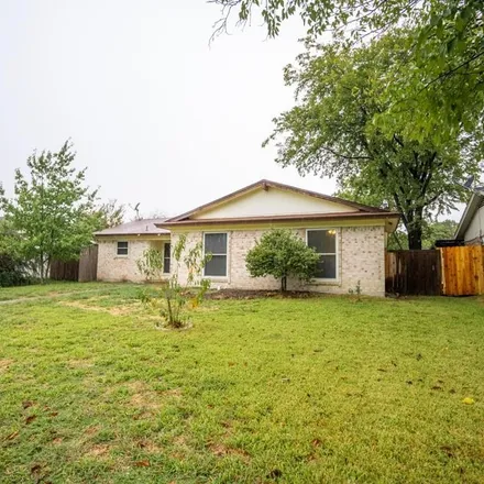 Image 2 - 905 Longbeach Drive, Garland, TX 75043, USA - House for rent