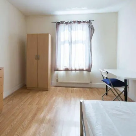 Rent this 7 bed room on 187 Langham Road in London, N15 3LP