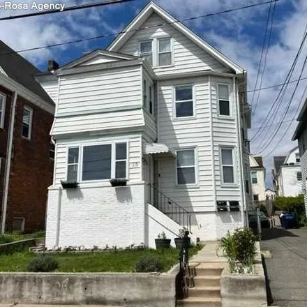 Rent this 1 bed house on 33 Morgan Place in North Arlington, NJ 07031