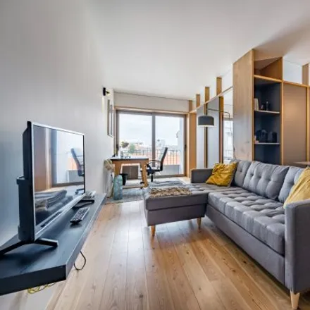 Rent this 3 bed apartment on Clube Desportivo de Portugal in Rua de Pinto Bessa, 4300-428 Porto