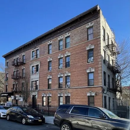 Image 3 - 126 Marion Street, New York, NY 11233, USA - House for sale