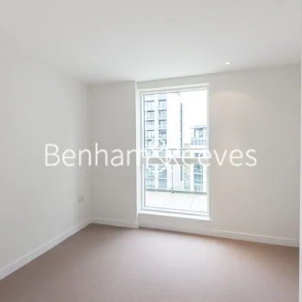 Image 6 - Pump House Crescent, London, TW8 0HL, United Kingdom - Apartment for rent