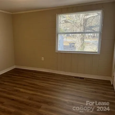 Image 7 - 3538 Fincher Boulevard, Charlotte, NC 28269, USA - Condo for rent