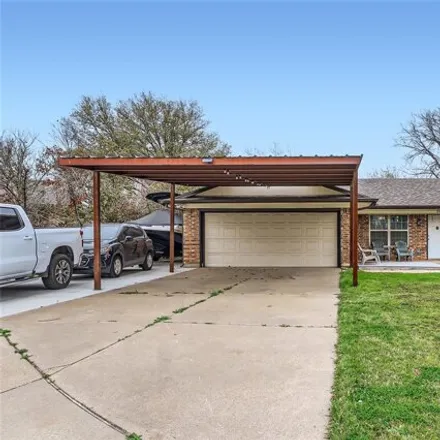 Buy this 4 bed house on 598 Mesa Court in Saginaw, TX 76179
