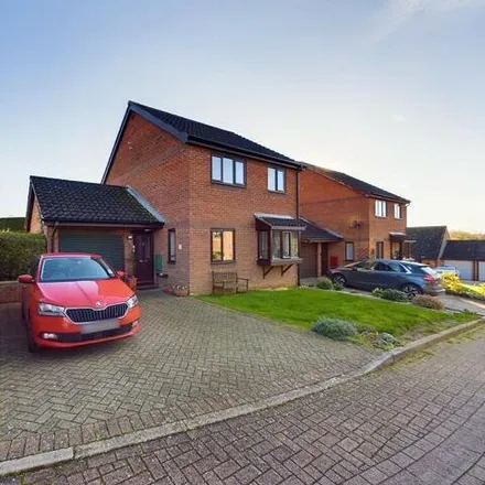 Buy this 4 bed house on 16 Layer Close in Norwich, NR5 9NS