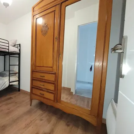 Rent this 2 bed apartment on 13400 Aubagne