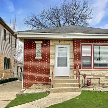 Rent this 3 bed house on 7104 North Ottawa Avenue in Chicago, IL 60631