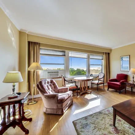 Image 6 - 4300 North Marine Drive, Chicago, IL 60613, USA - House for sale