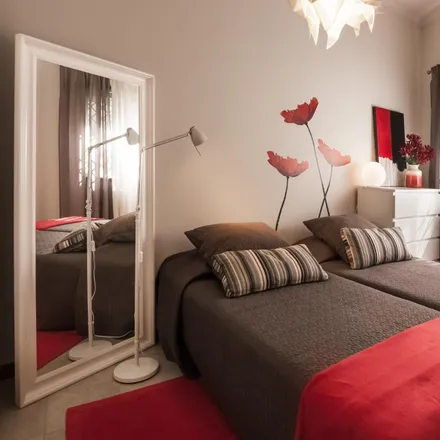 Rent this 1 bed apartment on MAX in Rua de Santa Catarina 50, 4000-441 Porto