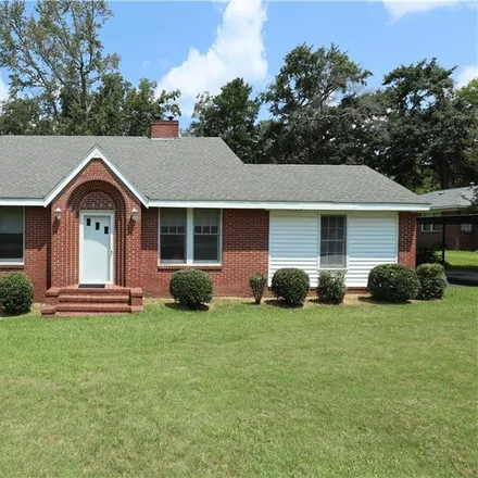 Buy this 3 bed house on 1308 32nd Street in Phenix City, AL 36867