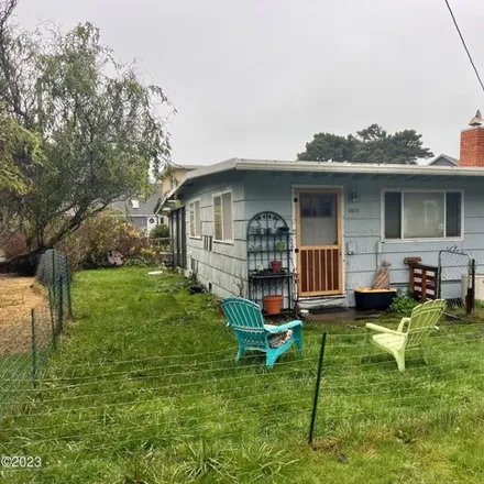 Buy this 1 bed house on 3059 Northwest Lee Avenue in Lincoln City, OR 97367