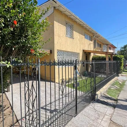 Rent this 3 bed house on León XIII 164 in 801 2117 Provincia de Santiago, Chile