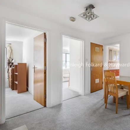Rent this 3 bed apartment on Northern Health Centre in 580 Holloway Road, London