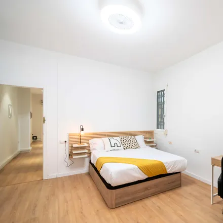 Image 7 - Carrer de Sant Vicent Màrtir, 135, 46007 Valencia, Spain - Room for rent