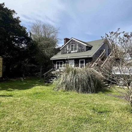 Buy this 1 bed house on 142 Lighthouse Road in Ocracoke, Hyde County