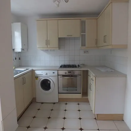 Image 3 - Blum Kitchens, Mandeville Drive, Monkston, MK10 0AG, United Kingdom - Apartment for rent