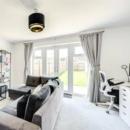 Image 3 - Tortoiseshell Place, Lancing, West Sussex, Bn15 - Townhouse for sale