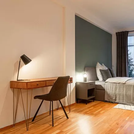 Rent this 4 bed room on Leipziger Straße 35 in 60487 Frankfurt, Germany