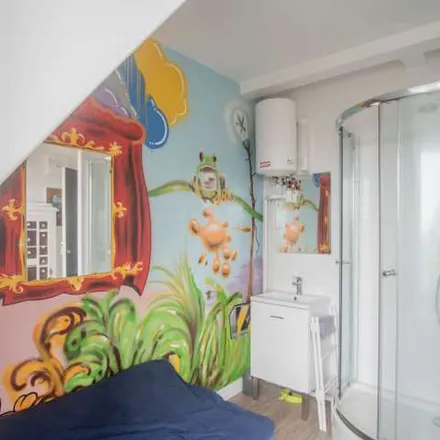 Rent this 1 bed apartment on 5 Rue de l'Abbé Roger Derry in 75015 Paris, France