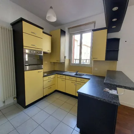 Rent this 2 bed apartment on 9 Rue de l'Horloge in 35000 Rennes, France