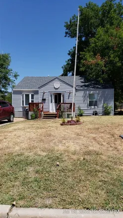 Buy this 3 bed house on 1713 Northwest Dearborn Avenue in Lawton, OK 73507