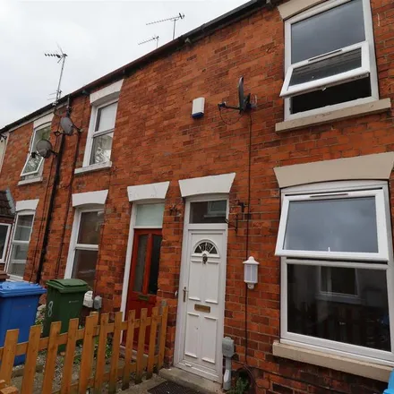 Rent this 2 bed townhouse on Eastgate in Hessle, HU13 9LL