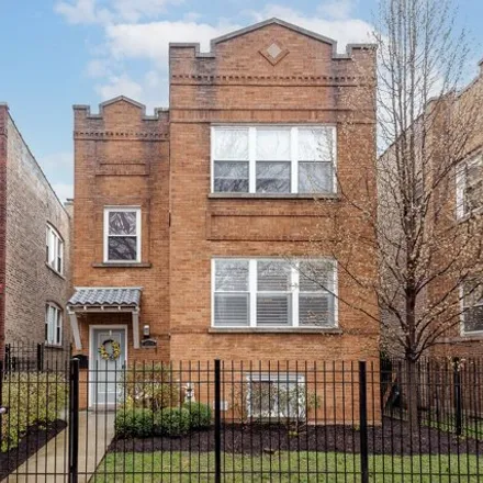 Buy this 3 bed house on 3916 North Spaulding Avenue in Chicago, IL 60659