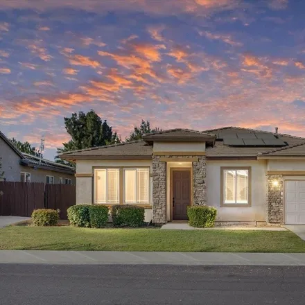 Buy this 4 bed house on 9310 Camargo Way in Bakersfield, CA 93312