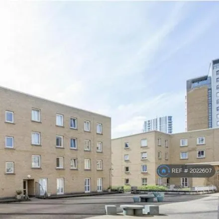 Image 5 - Cornell Building, 1 Coke Street, St. George in the East, London, E1 1ER, United Kingdom - Apartment for rent