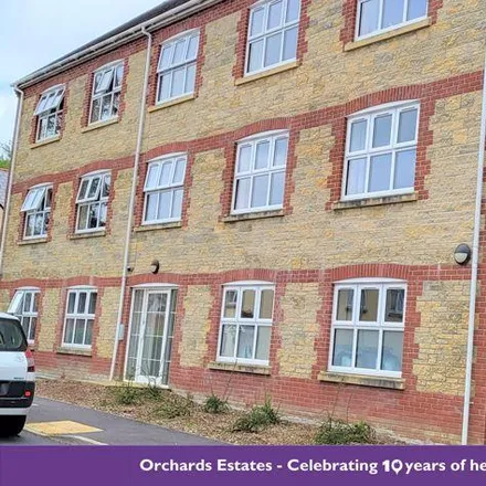 Rent this 2 bed apartment on Bradfords in Jubilee Close, Misterton