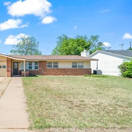 Buy this 3 bed house on 2776 60th Street in Lubbock, TX 79413