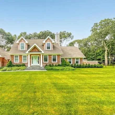 Rent this 5 bed house on 18 Towhee Trail in Wainscott, East Hampton North