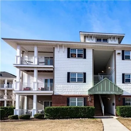 Buy this 2 bed condo on 4332 Hillingdon Bend in Chesapeake, VA 23321