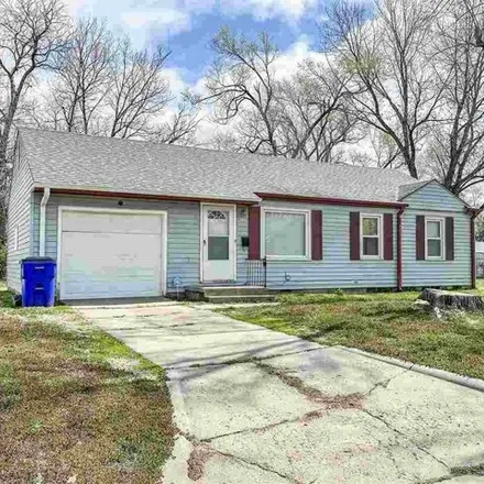 Buy this 3 bed house on 939 Cleary Avenue in Junction City, KS 66441