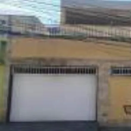 Rent this studio house on Rua Maria Emilia in Centro, São João de Meriti - RJ